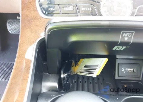 2020 Mercedes-Benz E 350 4Matic z USA, uszkodzony, nr VIN WDDZF8EB2LA713534